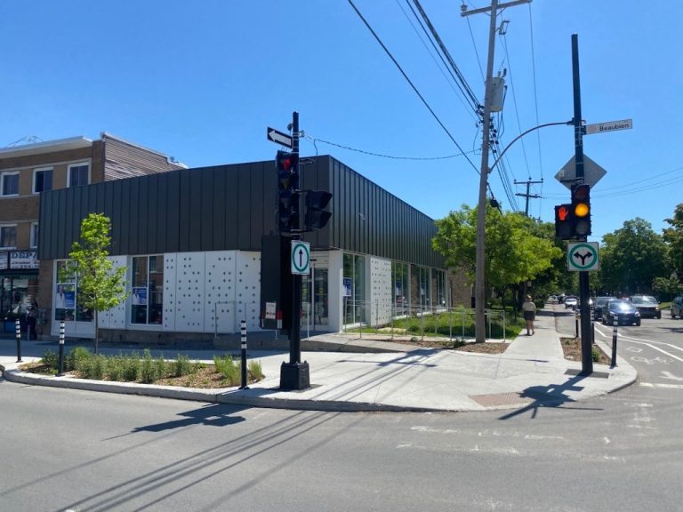 Uniprix Beaubien Montreal 4
